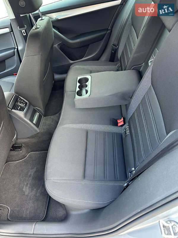 Универсал Skoda Octavia 2020 в Луцке фото 26 Универсал Skoda Octavia 2020 в Луцке