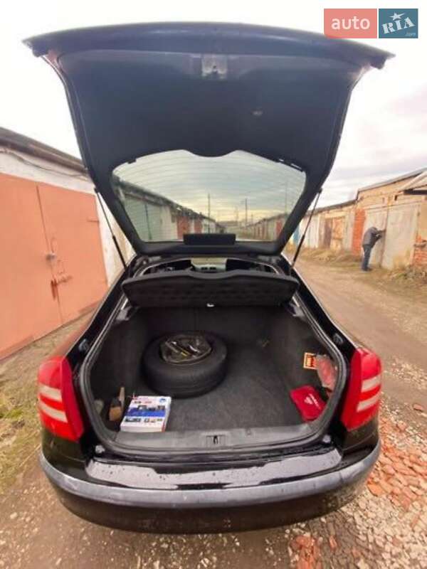 Лифтбек Skoda Octavia 2006 в Калуше