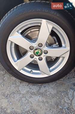 Универсал Skoda Octavia 2011 в 