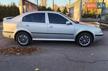 Лифтбек Skoda Octavia 2006 в 
