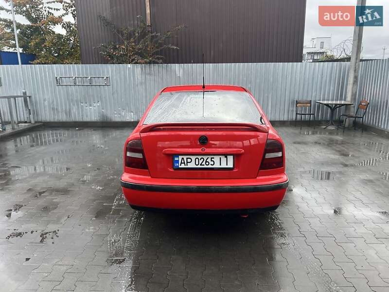 Ліфтбек Skoda Octavia 1998 в Петропавлівській Борщагівці