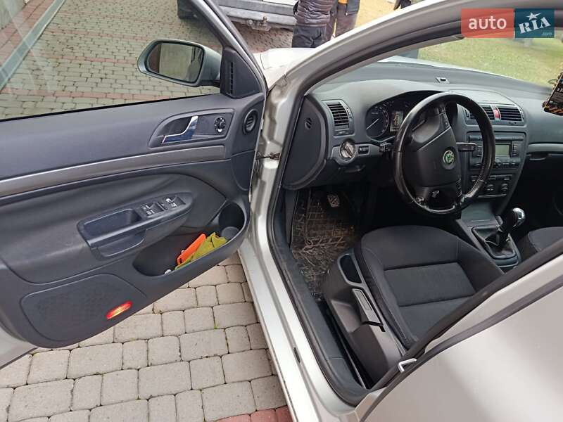 Лифтбек Skoda Octavia 2005 в Иршаве фото 6 Лифтбек Skoda Octavia 2005 в Иршаве