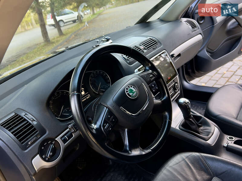 Универсал Skoda Octavia 2010 в Дрогобыче