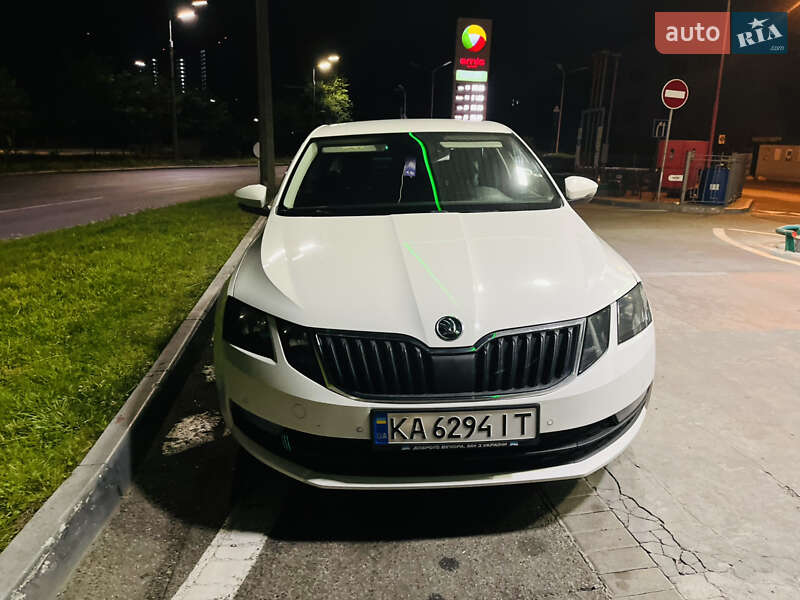 Лифтбек Skoda Octavia 2017 в Киеве