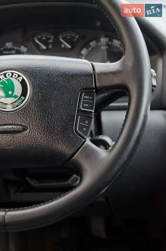 Лифтбек Skoda Octavia 2004 в Нежине