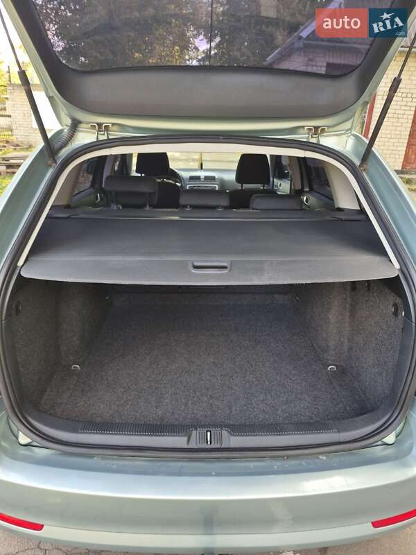 Универсал Skoda Octavia 2009 в Ровно