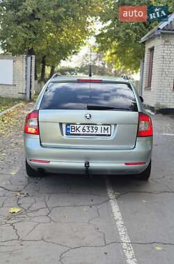 Универсал Skoda Octavia 2009 в 