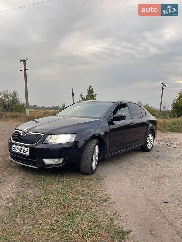 Лифтбек Skoda Octavia 2013 в Львове фото Лифтбек Skoda Octavia 2013 в Львове