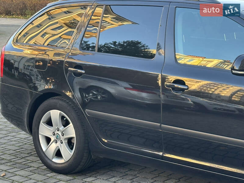 Універсал Skoda Octavia 2011 в Івано-Франківську