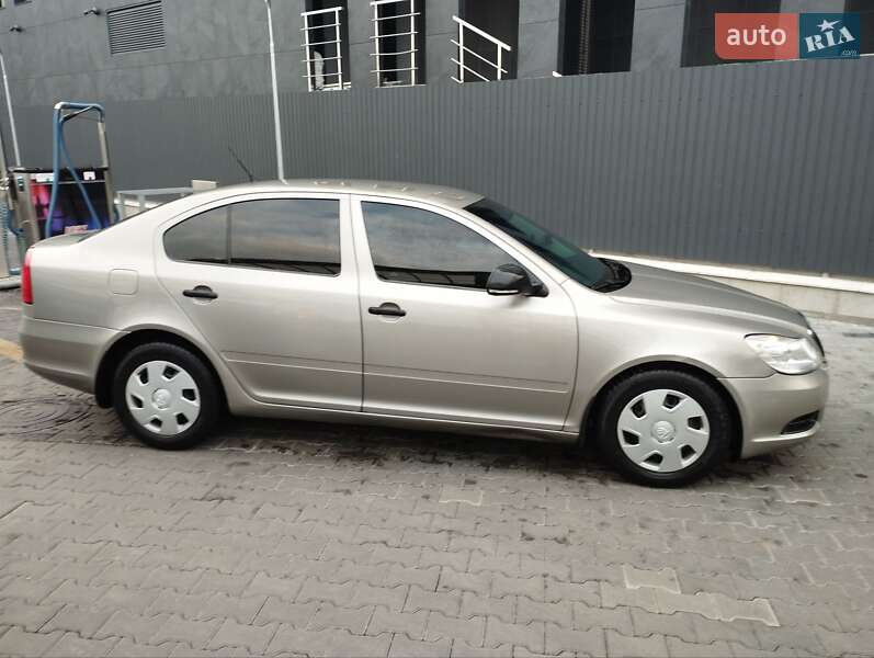 Ліфтбек Skoda Octavia 2011 в Києві фото 10 Ліфтбек Skoda Octavia 2011 в Києві