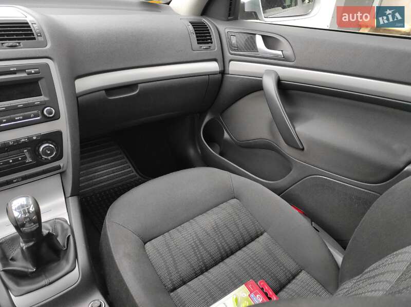 Универсал Skoda Octavia 2010 в Сарнах фото 17 Универсал Skoda Octavia 2010 в Сарнах
