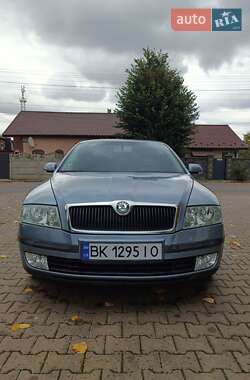 Лифтбек Skoda Octavia 2006 в  фото 3 Лифтбек Skoda Octavia 2006 в