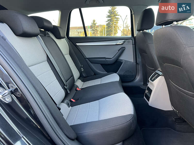 Универсал Skoda Octavia 2015 в Ужгороде фото 30 Универсал Skoda Octavia 2015 в Ужгороде
