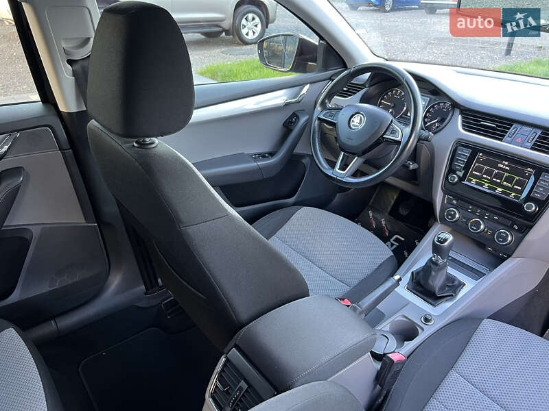 Универсал Skoda Octavia 2015 в Ужгороде фото 36 Универсал Skoda Octavia 2015 в Ужгороде
