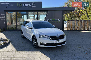 Универсал Skoda Octavia 2020 в Львове