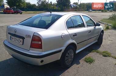 Ліфтбек Skoda Octavia 1999 в 