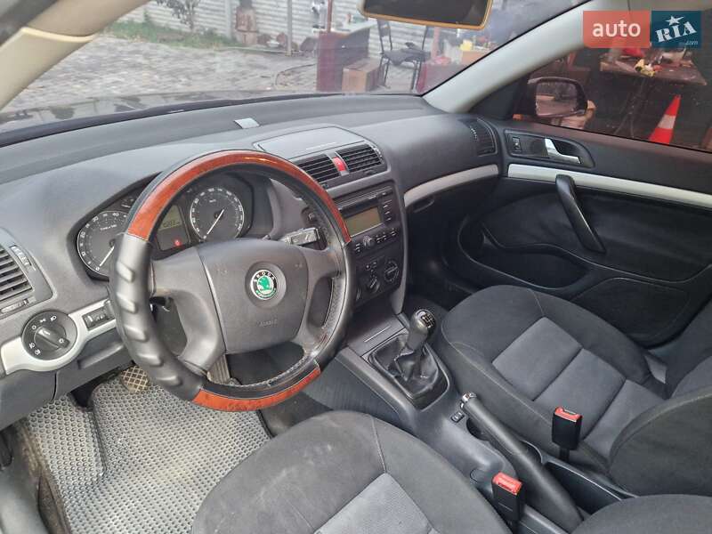 Лифтбек Skoda Octavia 2008 в Кривом Роге
