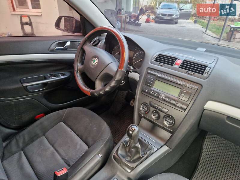 Лифтбек Skoda Octavia 2008 в Кривом Роге