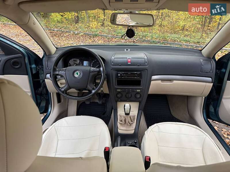 Ліфтбек Skoda Octavia 2004 в Супрунівці