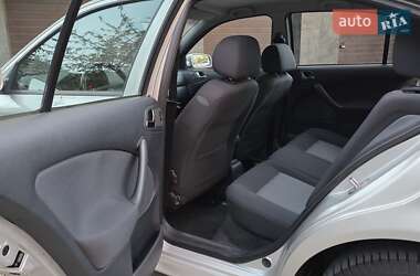 Ліфтбек Skoda Octavia 2005 в  фото 27 Ліфтбек Skoda Octavia 2005 в
