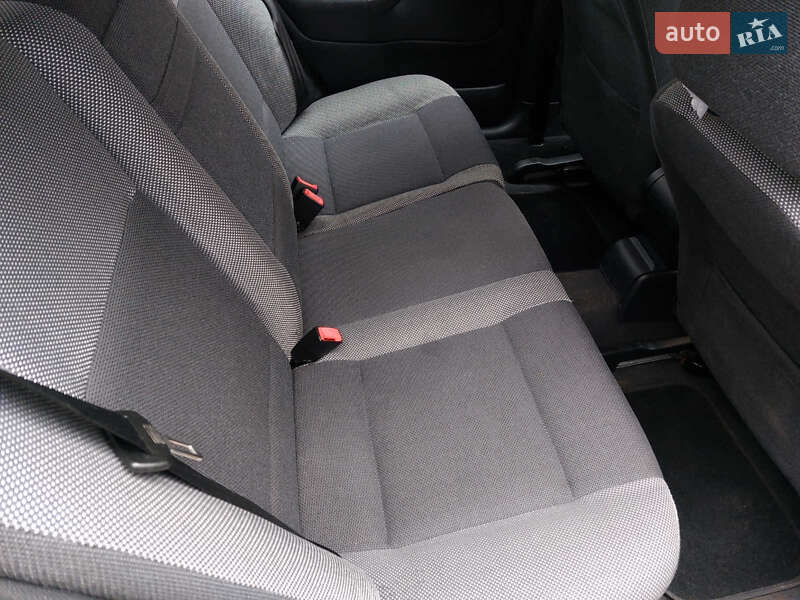 Универсал Skoda Octavia 2004 в Ахтырке