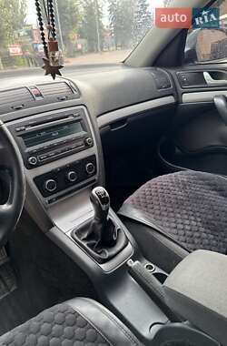 Лифтбек Skoda Octavia 2012 в 