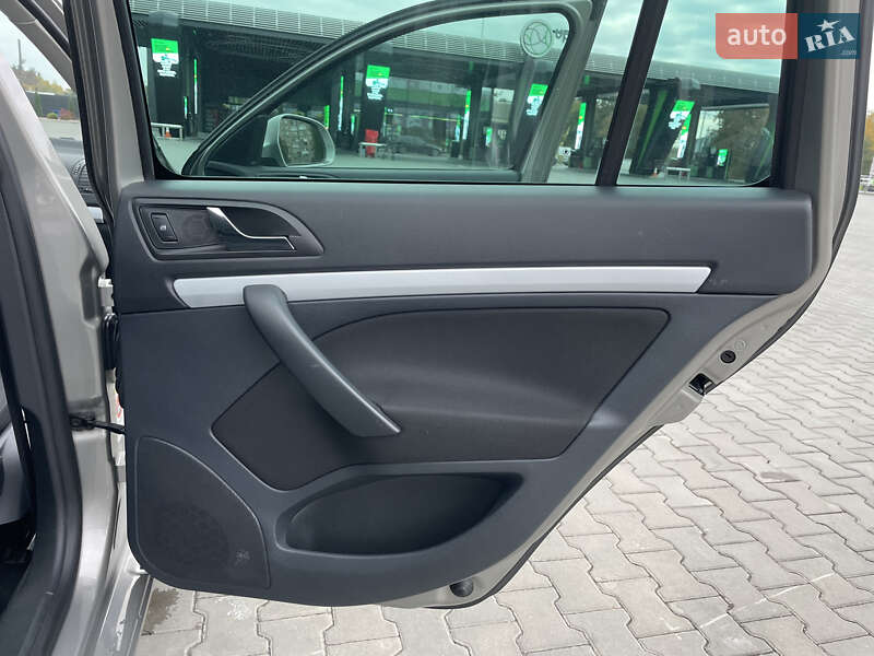 Универсал Skoda Octavia 2010 в Луцке фото 19 Универсал Skoda Octavia 2010 в Луцке