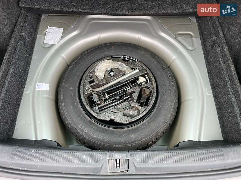 Универсал Skoda Octavia 2010 в Луцке фото 43 Универсал Skoda Octavia 2010 в Луцке