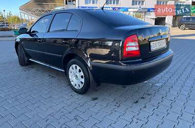 Лифтбек Skoda Octavia 2010 в 
