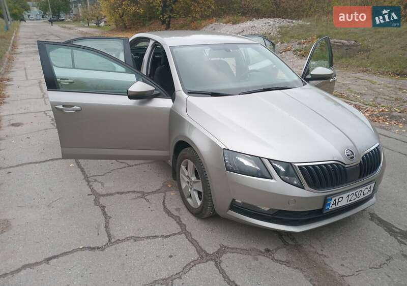 Лифтбек Skoda Octavia 2017 в Запорожье