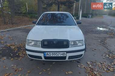 Лифтбек Skoda Octavia 2000 в 