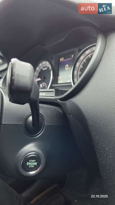 Универсал Skoda Octavia 2017 в Кропивницком