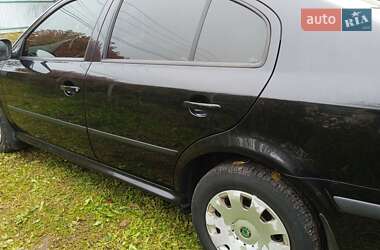 Лифтбек Skoda Octavia 2010 в 
