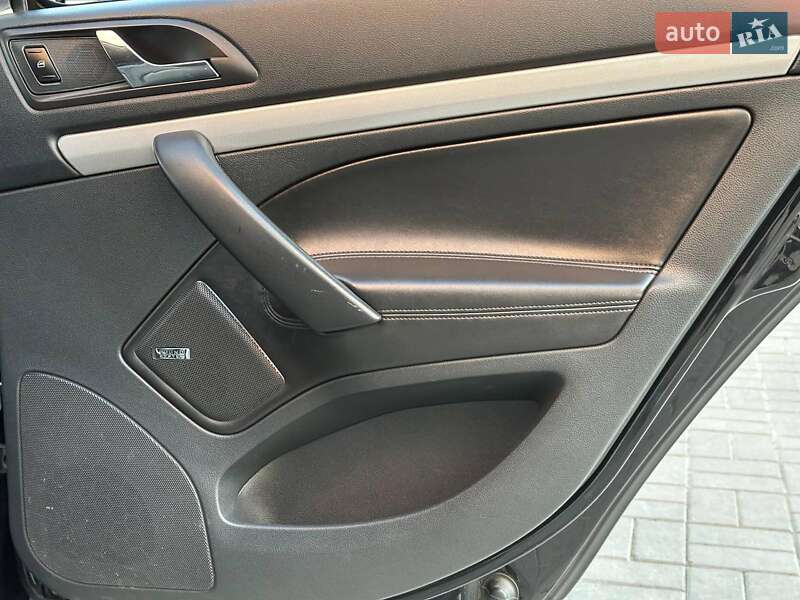 Универсал Skoda Octavia 2011 в Одессе