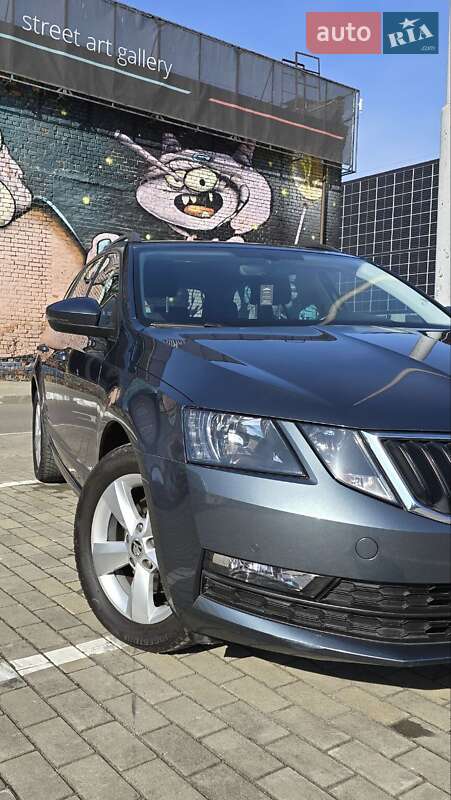 Универсал Skoda Octavia 2019 в Луцке фото 2 Универсал Skoda Octavia 2019 в Луцке