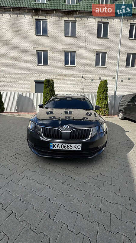 Универсал Skoda Octavia 2017 в Киеве