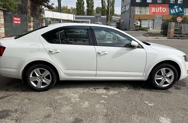 Лифтбек Skoda Octavia 2013 в 