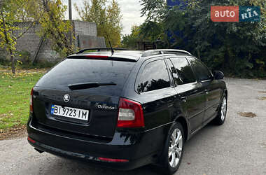 Универсал Skoda Octavia 2010 в 