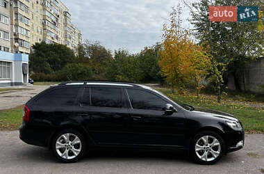 Универсал Skoda Octavia 2010 в 