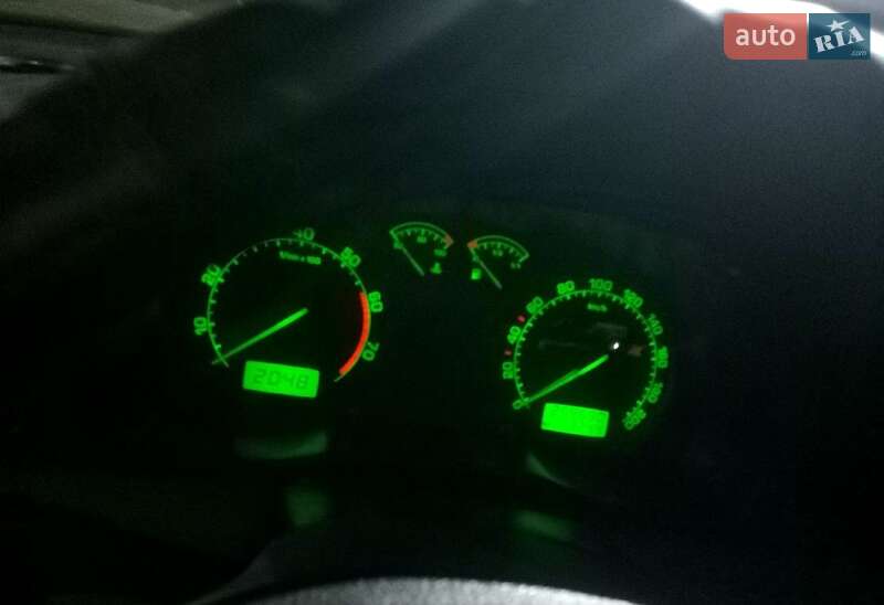 Лифтбек Skoda Octavia 2002 в Луцке фото 5 Лифтбек Skoda Octavia 2002 в Луцке