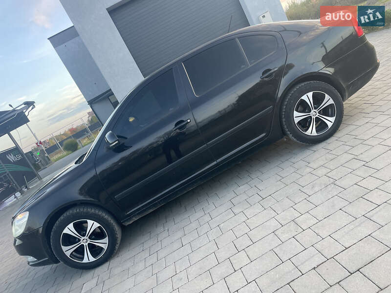 Лифтбек Skoda Octavia 2012 в Виноградове фото 3 Лифтбек Skoda Octavia 2012 в Виноградове