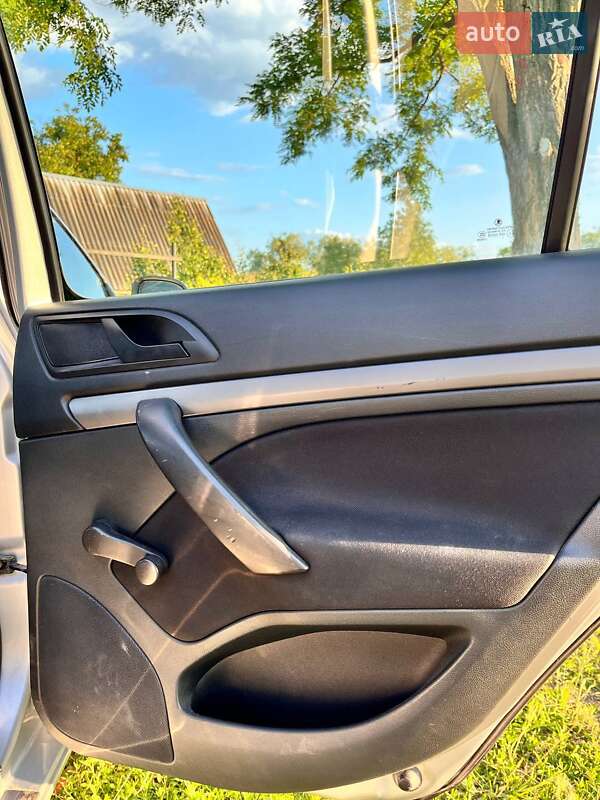 Универсал Skoda Octavia 2011 в Дашеве