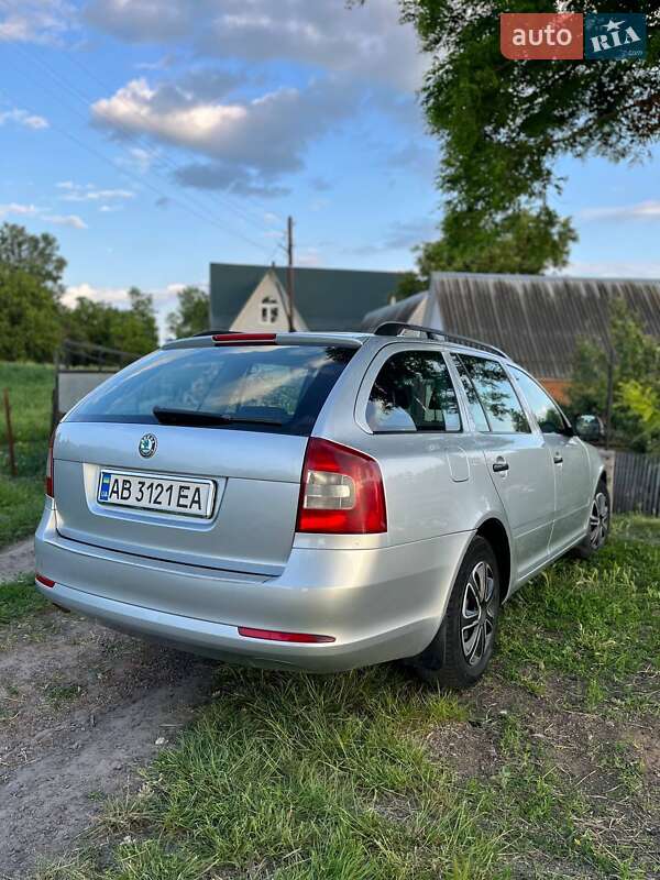 Универсал Skoda Octavia 2011 в Дашеве