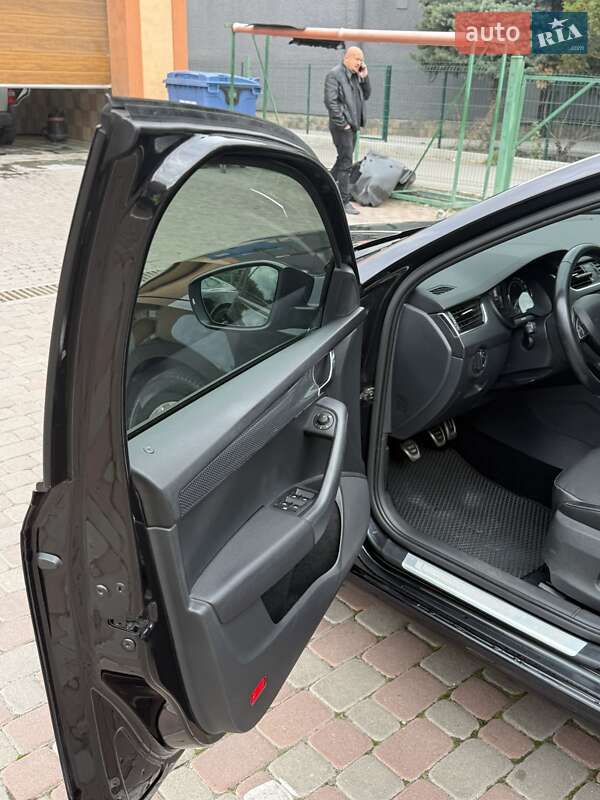 Універсал Skoda Octavia 2015 в Ужгороді