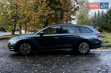 Универсал Skoda Octavia 2021 в 