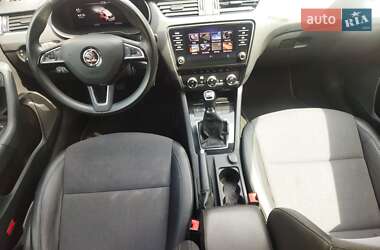 Універсал Skoda Octavia 2019 в  фото 10 Універсал Skoda Octavia 2019 в