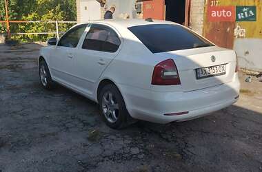 Лифтбек Skoda Octavia 2010 в 