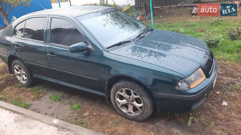 Лифтбек Skoda Octavia 2003 в Полтаве
