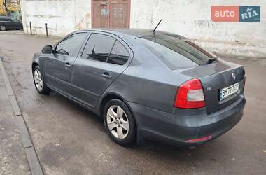Лифтбек Skoda Octavia 2011 в 