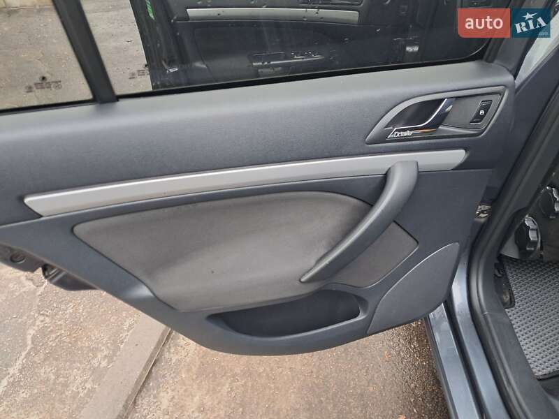 Ліфтбек Skoda Octavia 2011 в Сумах фото 20 Ліфтбек Skoda Octavia 2011 в Сумах